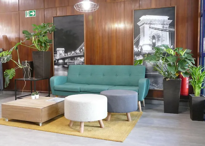 Hub55 Co-Working Hostel