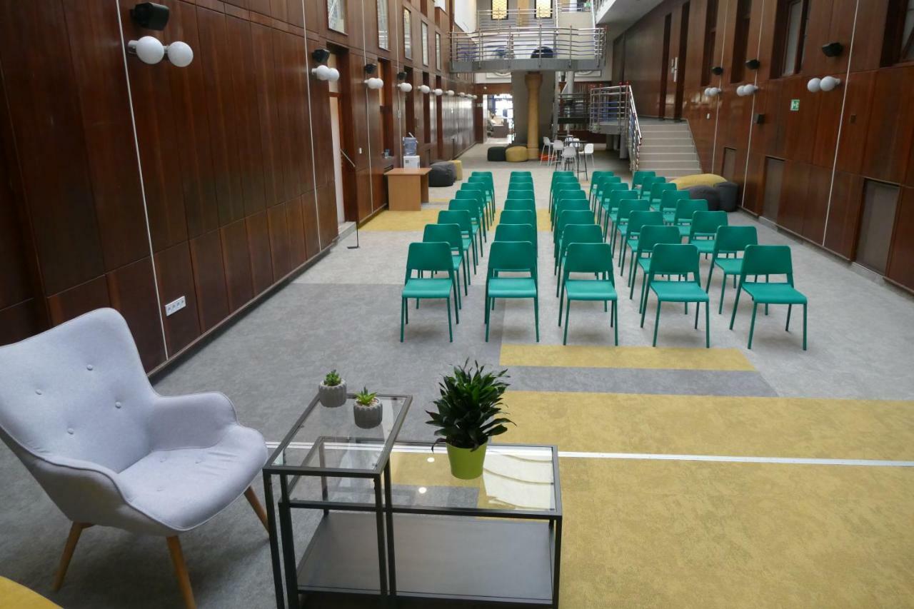 Hub55 Co-working Hostel *